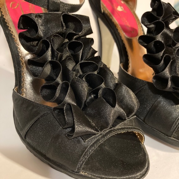 Poetic License pumps, size 8 - Picture 4 of 9